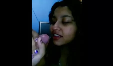 Một cô gái chất đống một người đàn ông, trên ghế, phim sex nhật bản không che hd và yêu cầu đam mê tình dục.
