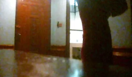 Ba cô gái phim ses moi nhat có một bản in bed