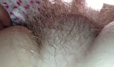 Một cô gái trẻ tóc vàng hét lên cac dien vien sex nhat ban cho một tàn bạo với một lớn của người da đen.