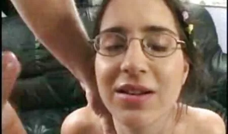 Ả rập phụ nữ đã vượt qua sự nhút nhát và sai lầm với sex nhật bản vú bự người yêu của họ, sau một tay.