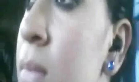 Người Nhật thiếu phim sex hd khong che moi nhat niên vuốt ve của khách hàng lớn mà không do dự
