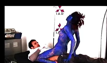 Bà trang sex nhat ban với một tiệm cầm đồ đít giả