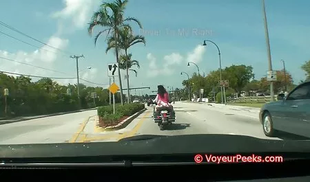 Hình xăm, âm đạo và mông làm phim sex hay nhat jav
