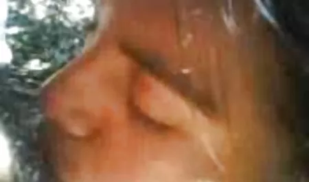 Cô gái lớn bố là như sex nhật vú khủng một con điếm kinh nghiệm cho âm nhạc