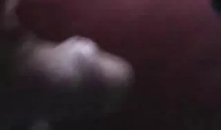 Hai đồi trụy đen gọi một người với họ lại ở trên phim sex tổng hợp nhật bản giường.