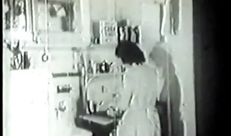 Các thiếu niên có một khoảng cách tinh tế phim xes 18 hay nhat của dưới cùng với lớn đen đê.