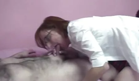 Trẻ tuổi lập dị lesbian cô bạn sex vú to nhật bản gái của đít