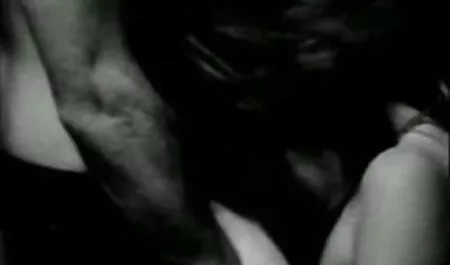 Người phụ nữ da đen đã được kiểm tra sex nhật bản không che hd trong nhà tù.